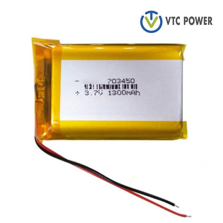 703450 1300 mAh 3,7 V ladattava litiumpolymeeriakku LED-valolle Power Bank
